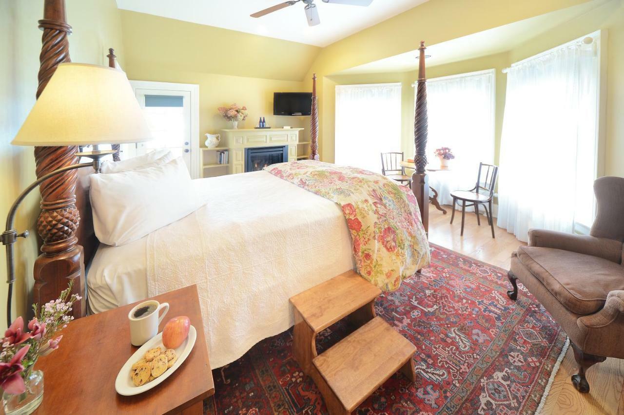 The Springwater Bed And Breakfast Σαρατόγκα Σπρινγκς Εξωτερικό φωτογραφία